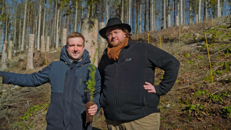 Ferdinand Henke und Daniel Willeke, Geschäftsführer der Holz-Agentur